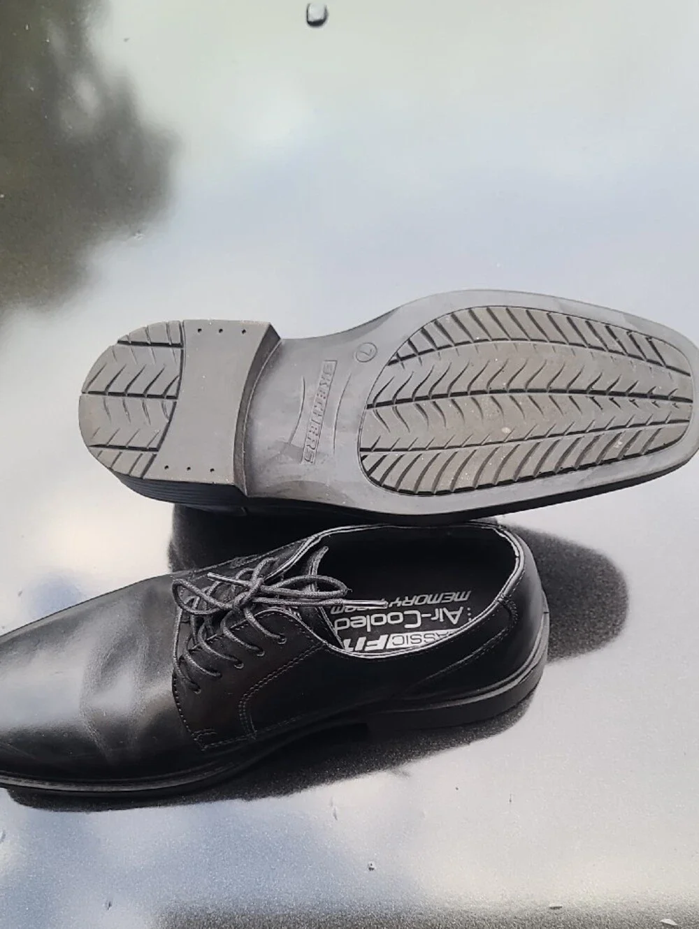 Skechers For Man Size 7 Used Color Black